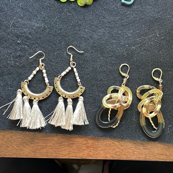 3/$12 Set of 2 statement earrings, paparazzi acrylic tortoiseshell and tassel